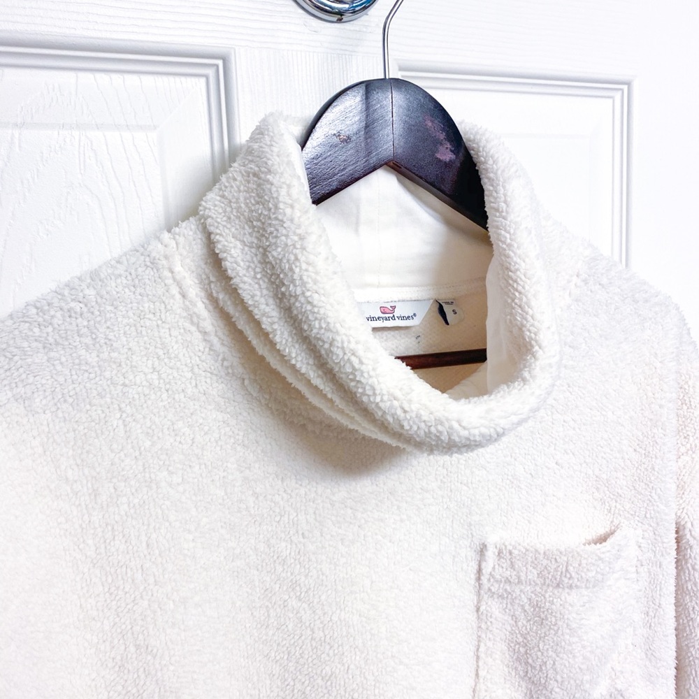 nwot Vineyard Vines sherpa pullover - Picture 8 of 8